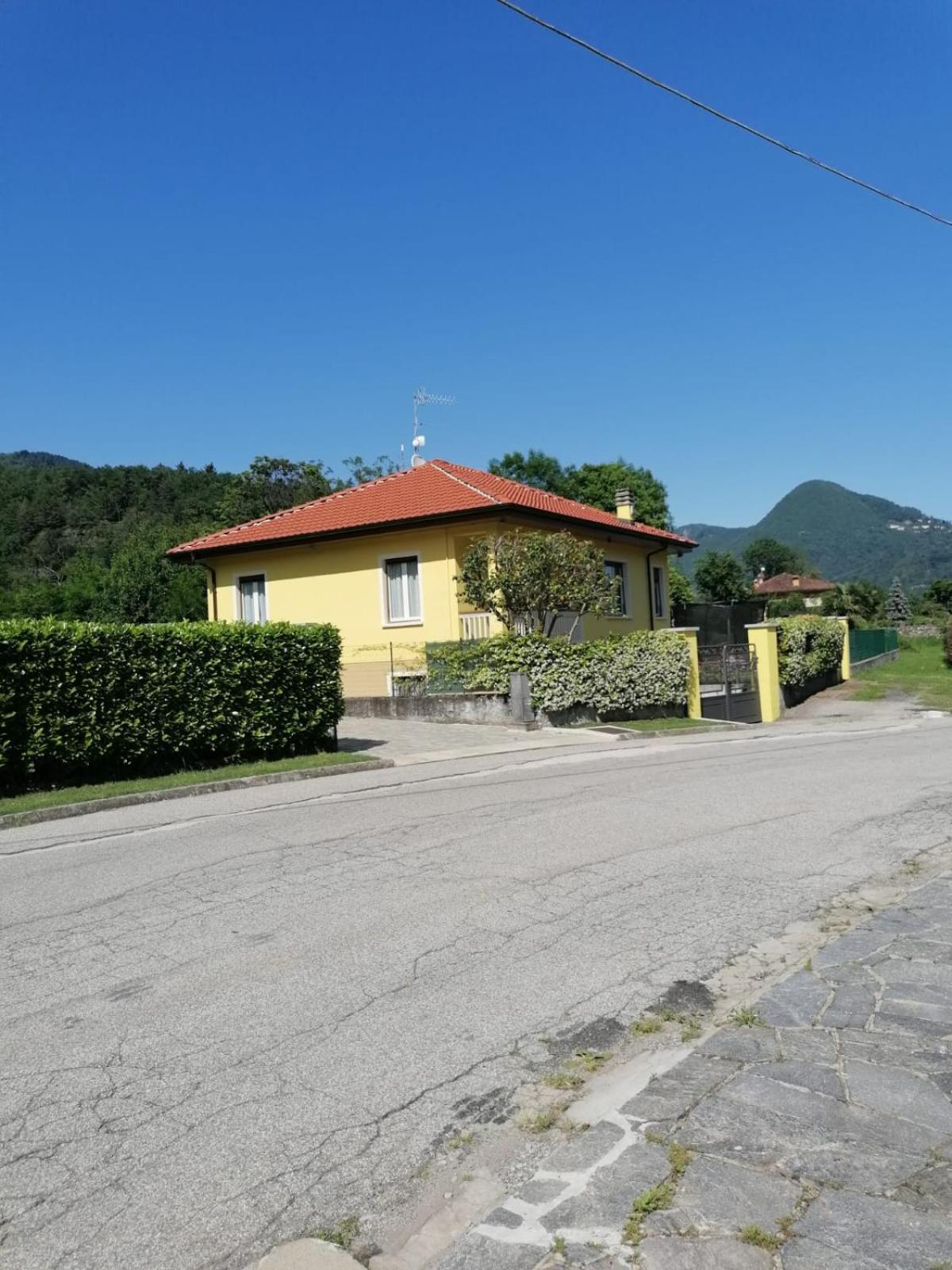 Casa Vacanza Elena San Bernardino Verbano Eksteriør billede